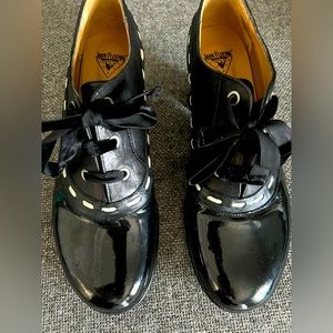 Peacemaker size 10.5. Worn only a few times.